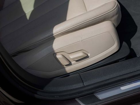 Used 2017 Audi A4 2.0T Ultra Premium w/ Convenience Package image 17