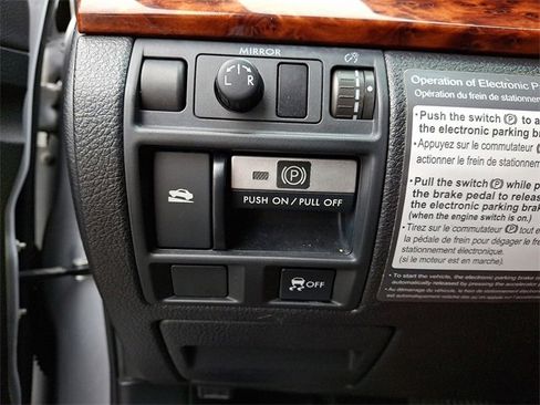 Used 2012 Subaru Outback 2.5i Limited image 23