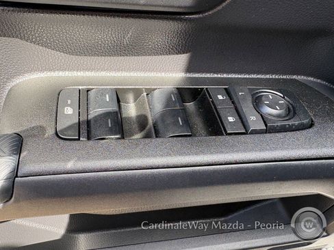Used 2025 Toyota 4Runner SR5 AWD/4WD image 16