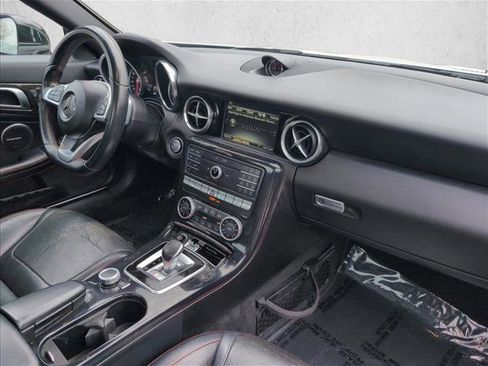 Used 2019 Mercedes-Benz SLC 300 image 19