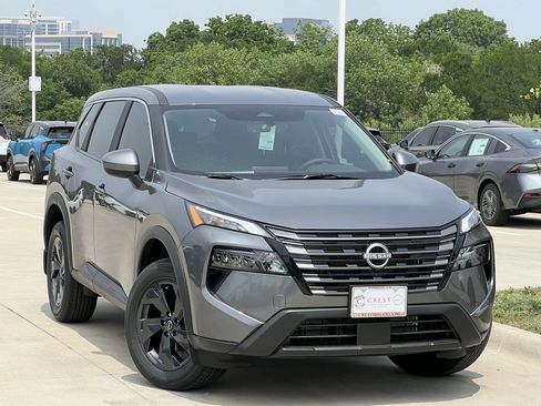 New 2026 Nissan Rogue SV FWD image 2