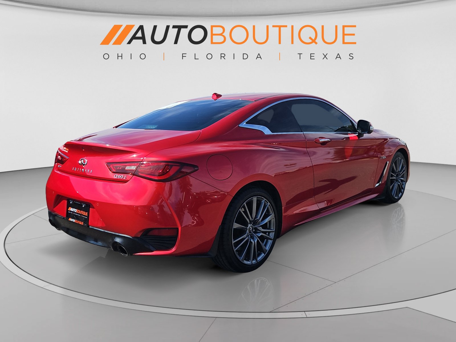 Used 2017 INFINITI Q60 Red Sport 400 AWD/4WD image 5
