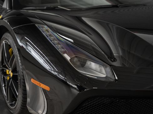 Certified 2018 Ferrari 488 Spider RWD image 13