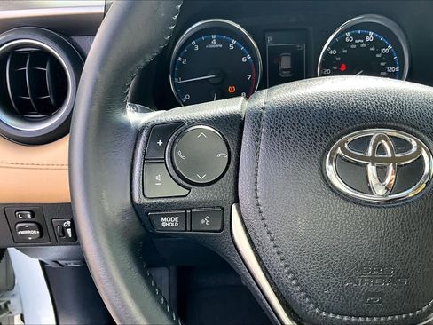 Used 2016 Toyota RAV4 XLE image 23