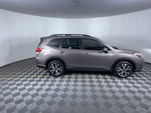 Used 2023 Subaru Forester Limited image 9