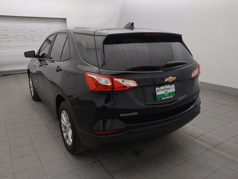 Used 2021 Chevrolet Equinox LS AWD/4WD image 5