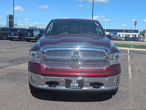 Used 2017 RAM 1500 Laramie w/ Convenience Group AWD/4WD image 8