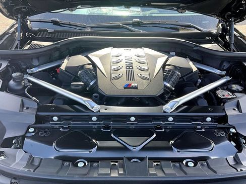 New 2026 BMW X7 M60i image 9
