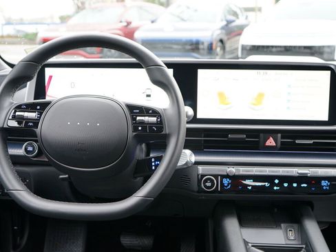 Used 2025 Hyundai Ioniq 6 SEL image 27