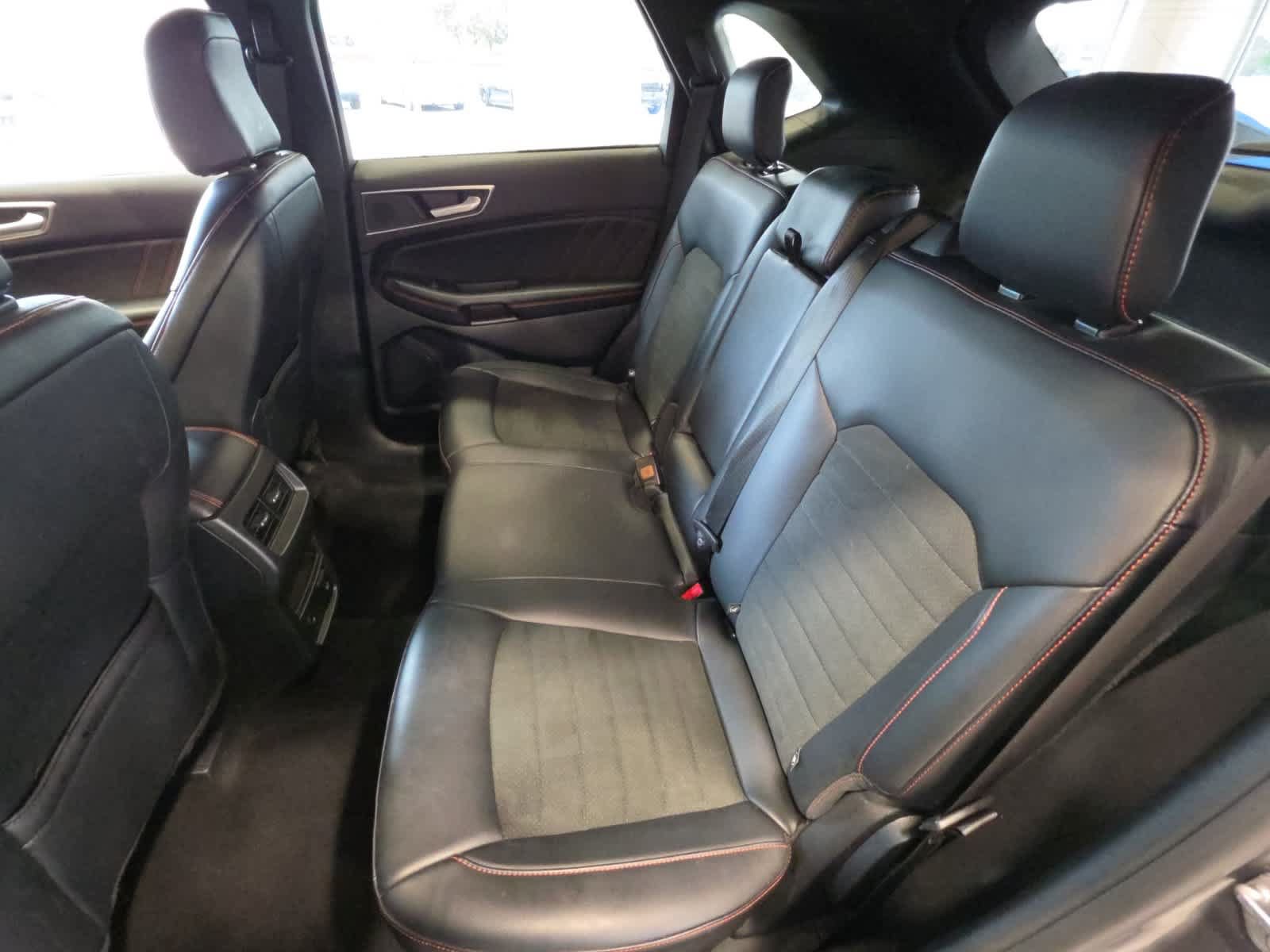 Used 2024 Ford Edge ST-Line AWD/4WD image 32