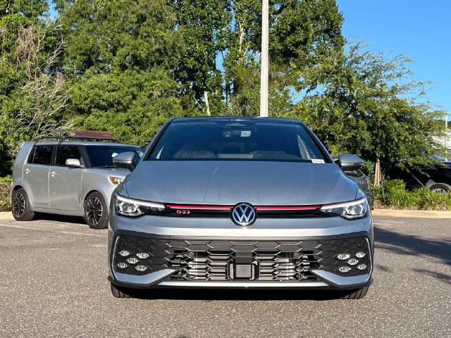 New 2026 Volkswagen GTI SE FWD image 2