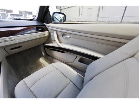 Used 2012 BMW 328i Convertible RWD image 11