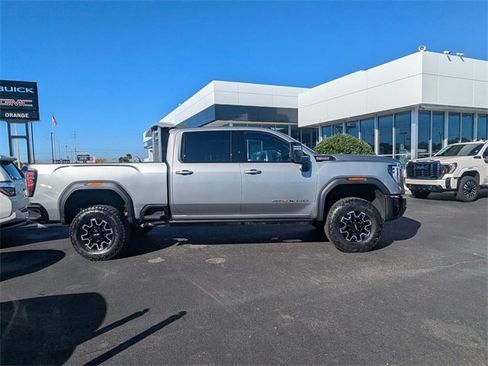 New 2026 GMC Sierra 2500 AT4X image 3
