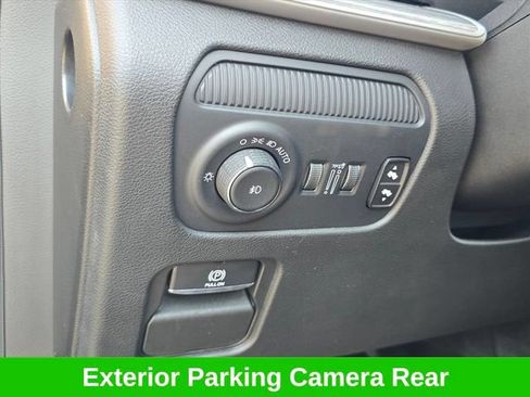 Used 2024 Jeep Wagoneer Series III AWD/4WD image 23