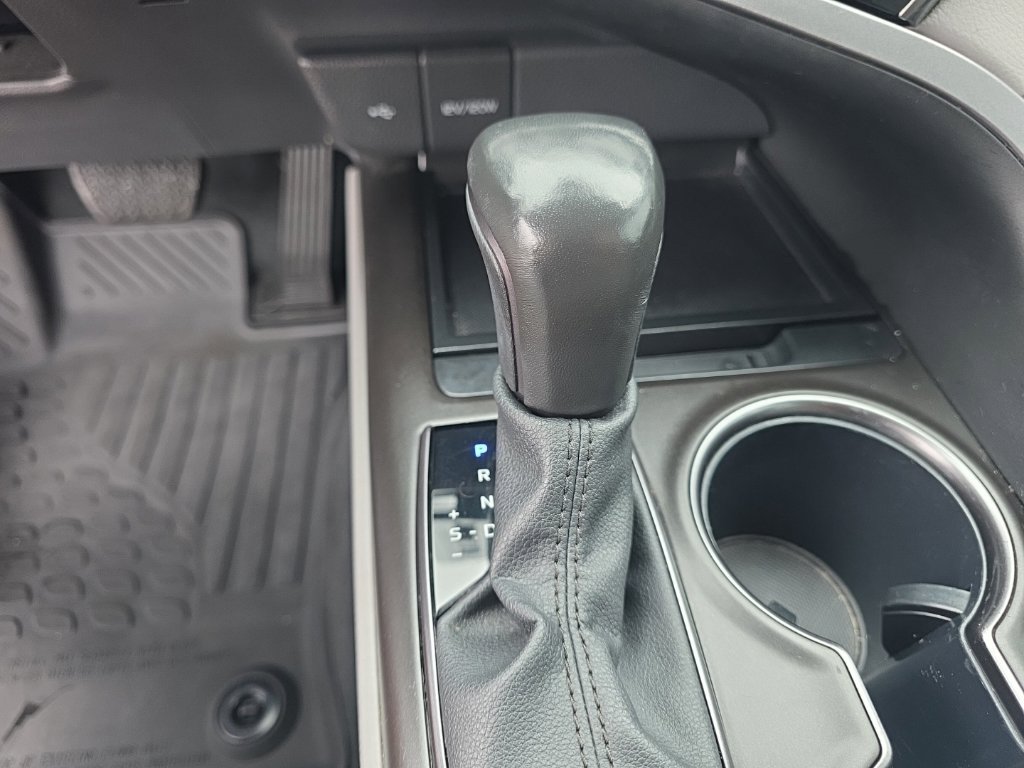 Certified 2024 Toyota Camry SE FWD image 21