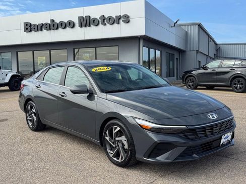 Used 2024 Hyundai Elantra Limited FWD image 1