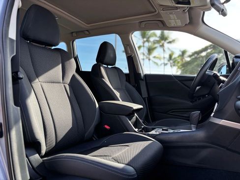 Used 2020 Subaru Forester Premium image 9