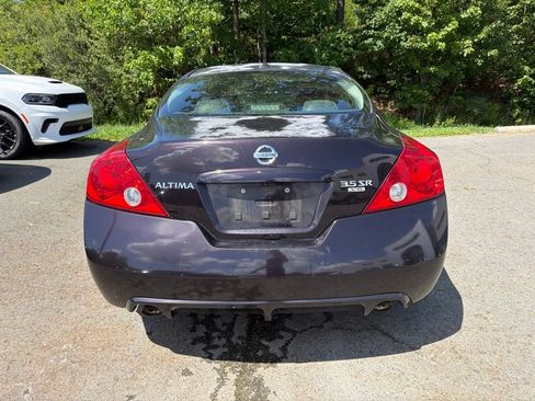 Used 2010 Nissan Altima 3.5 SR w/ Leather Pkg FWD image 4