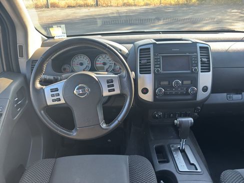 Used 2018 Nissan Frontier PRO-4X image 20