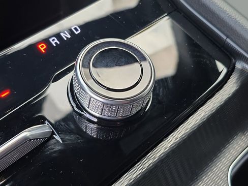 Used 2025 Jeep Grand Cherokee L Limited w/ Black Appearance Package image 31