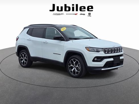 Used 2025 Jeep Compass Limited AWD/4WD image 2