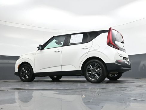 Used 2021 Kia Soul EX image 36
