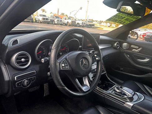 Used 2016 Mercedes-Benz C 300 4MATIC Sedan image 21
