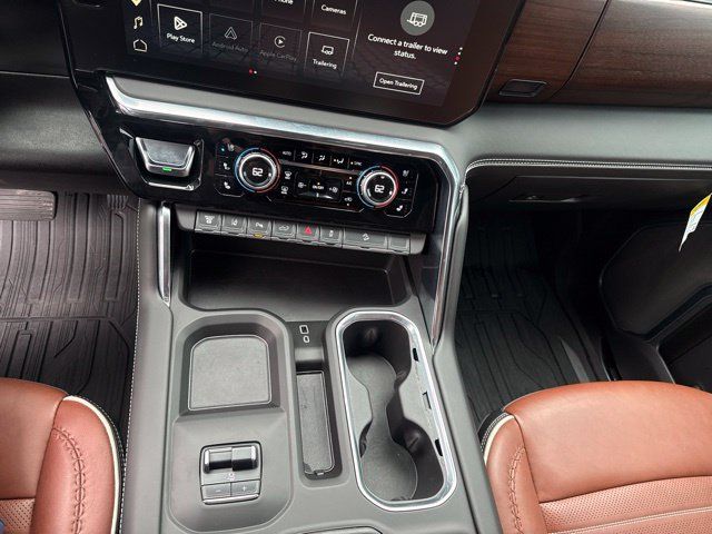 Used 2024 GMC Sierra 2500 Denali Ultimate AWD/4WD image 17
