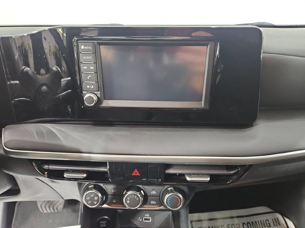 Certified 2025 Nissan Kicks S AWD/4WD image 20