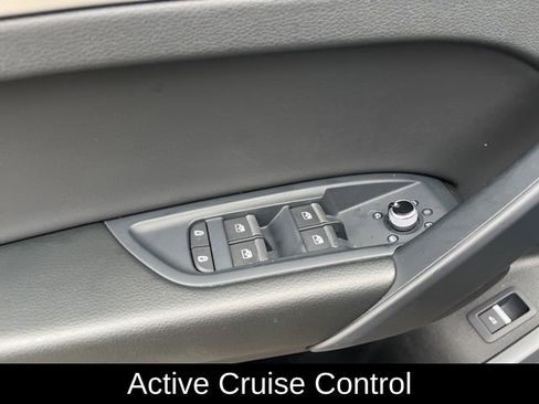 Used 2025 Audi Q5 2.0T Premium image 13