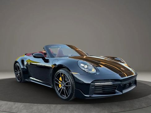 Used 2022 Porsche 911 Turbo S w/ 911 Turbo Sportdesign Package image 4
