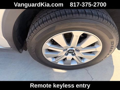 Used 2025 Hyundai Palisade SEL FWD image 9