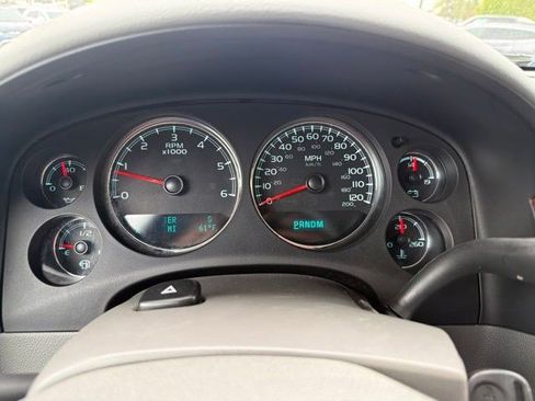Used 2012 Chevrolet Suburban LT w/ Luxury Package AWD/4WD image 33