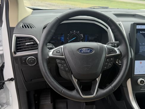 Used 2024 Ford Edge SEL w/ Convenience Package AWD/4WD image 28