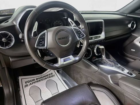 Used 2021 Chevrolet Camaro LT w/ RS Package RWD image 9
