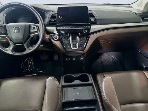 Used 2025 Honda Odyssey Touring image 19