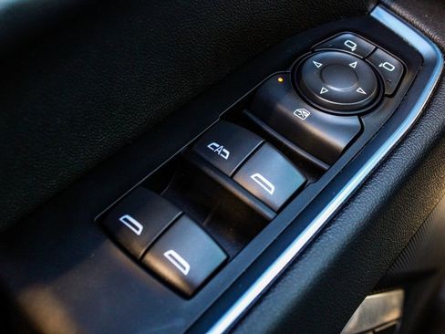 Used 2022 Chevrolet Silverado 1500 RST image 10