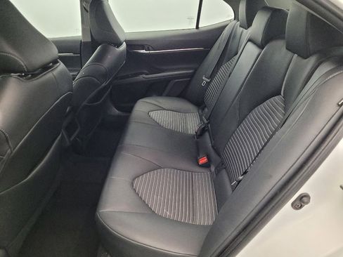 Used 2020 Toyota Camry SE FWD image 18