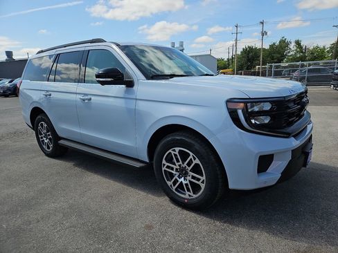 New 2026 Ford Expedition Active RWD image 1
