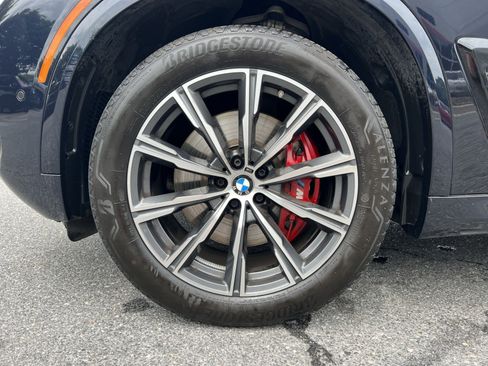 Used 2024 BMW X5 xDrive40i w/ M Sport Package AWD/4WD image 12