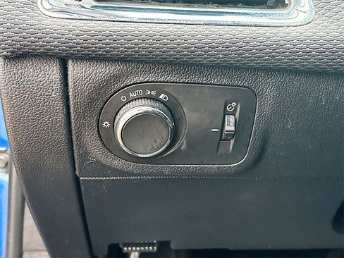 Used 2017 Chevrolet Cruze LT w/ Convenience Package image 10