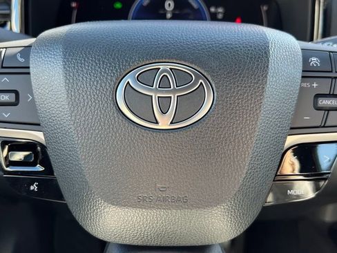 New 2026 Toyota Camry SE image 39