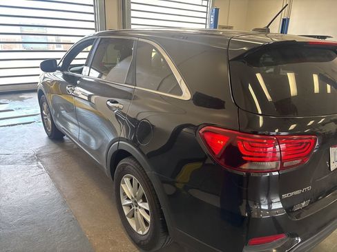 Used 2019 Kia Sorento L FWD image 7