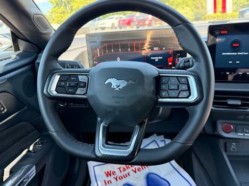 Used 2024 Ford Mustang Coupe RWD image 20