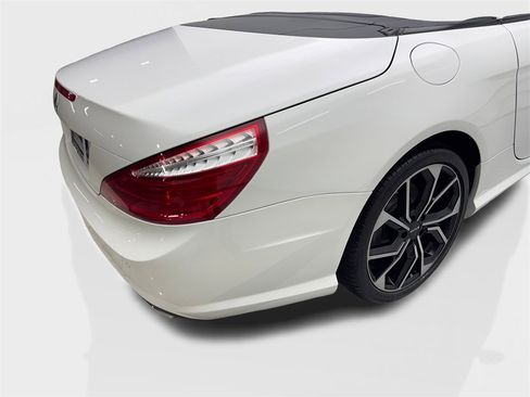 Used 2015 Mercedes-Benz SL 550 SL 550 image 16