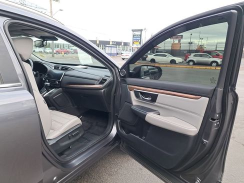 Used 2017 Honda CR-V Touring image 16