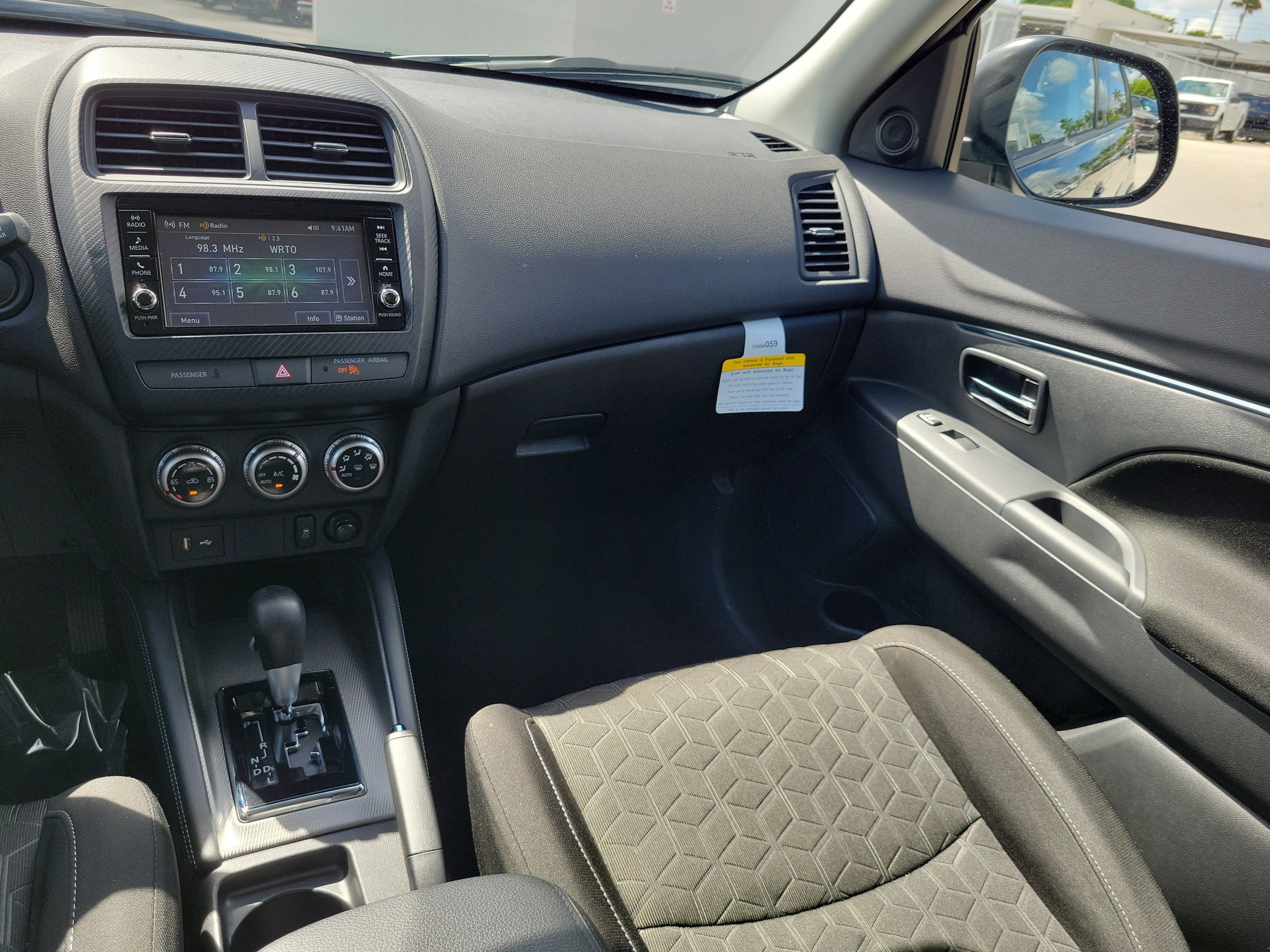 Used 2025 Mitsubishi Outlander Sport ES AWD/4WD image 17