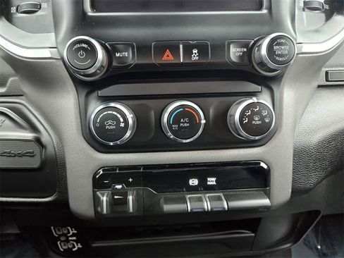 Used 2024 RAM 2500 Big Horn image 19