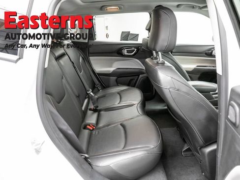 Used 2022 Jeep Compass Limited w/ Sun and Sound Group AWD/4WD image 22