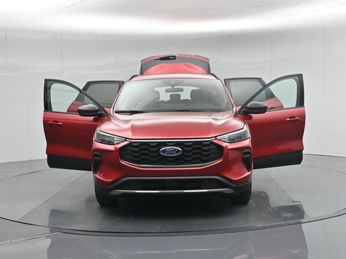 Used 2025 Ford Escape ST-Line w/ Equipment Group 301A image 34